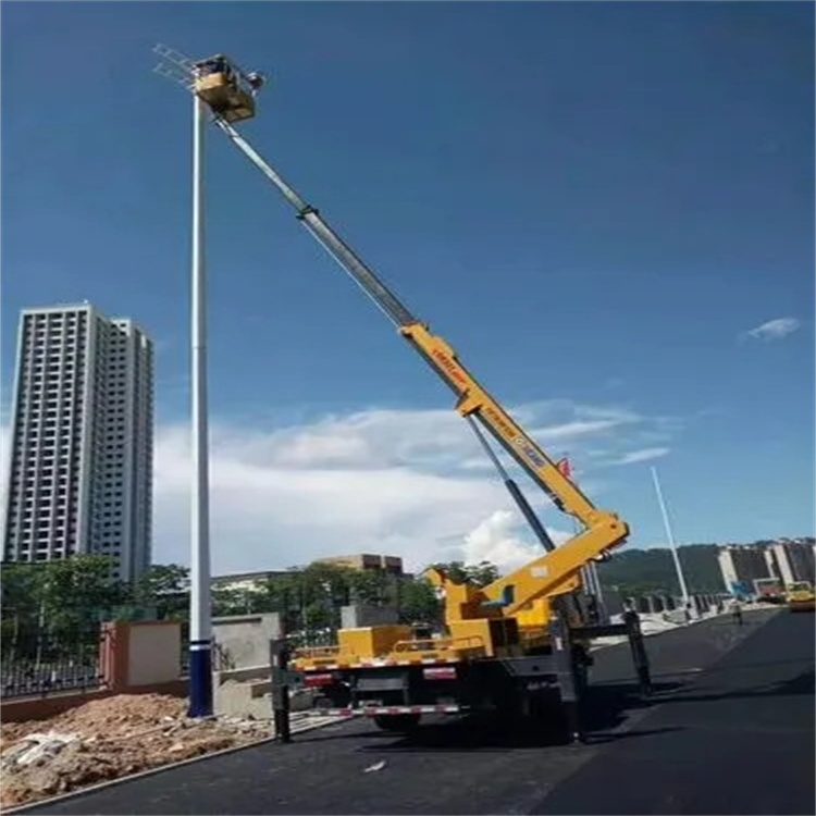 青岛李沧维修路灯的曲臂升降车出租