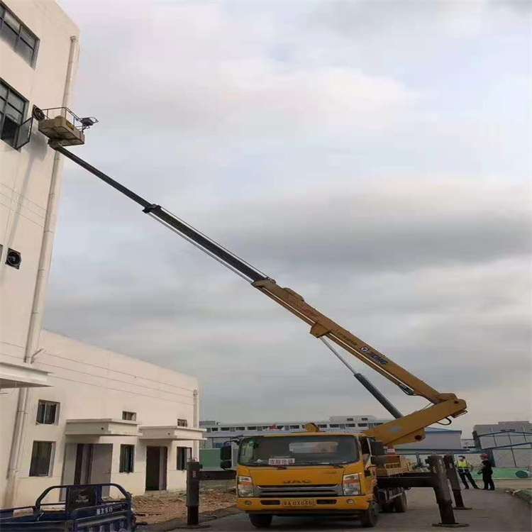 青岛李沧附近高空车出租|市政施工/设备安装专用|随叫随到|亿立达设备租赁